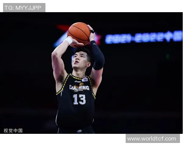 郭艾伦带领中国男篮迎战国际强队展现实力与团队精神