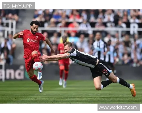 利勒斯与林茨的精彩对决揭示了足球战术的魅力与球队实力的较量