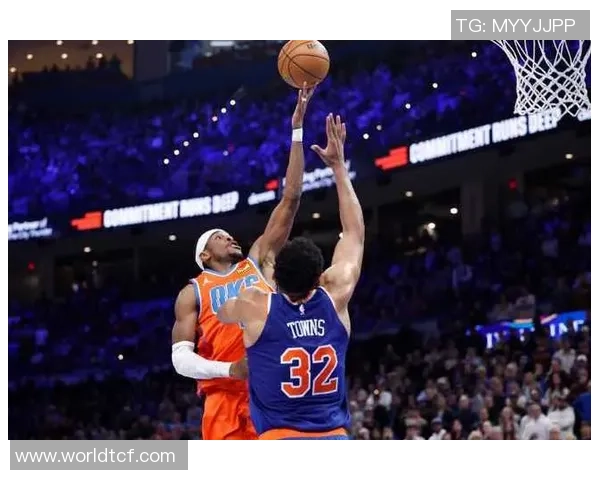 2013年雷霆与尼克斯激战回顾：篮球场上的巅峰对决与精彩瞬间